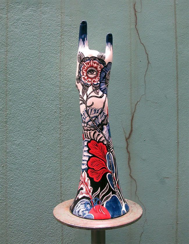 Эвелин Таннус: вдохновение и искусство татуировок на керамике Татуированная керамика